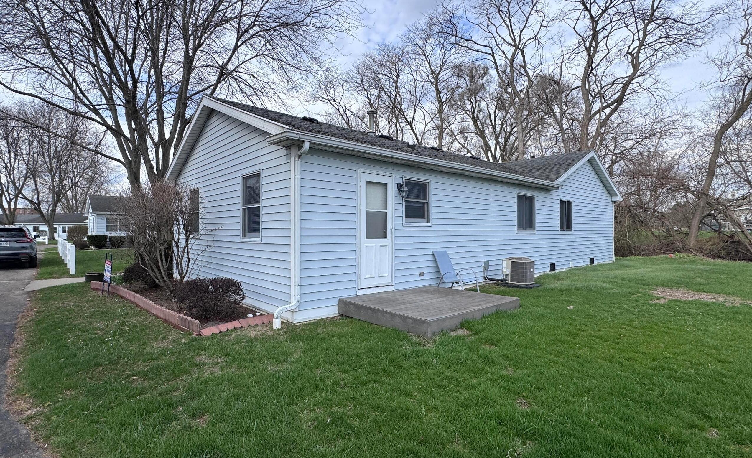 160 Irwin Street 18