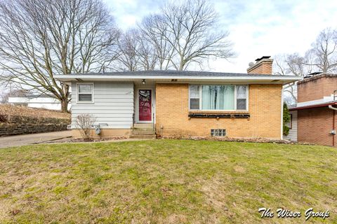 1435 Diamond Avenue NE Grand Rapids City MI 49505