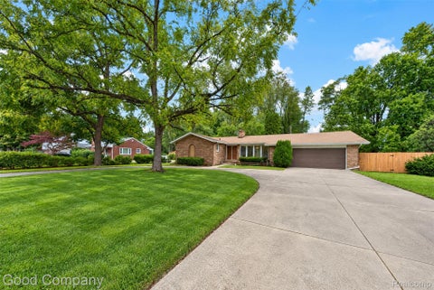Photo for 200 W 13 Mile Road
