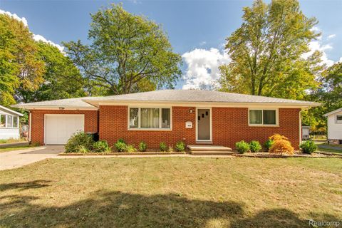 522 McKinley Street Chelsea City MI 48118