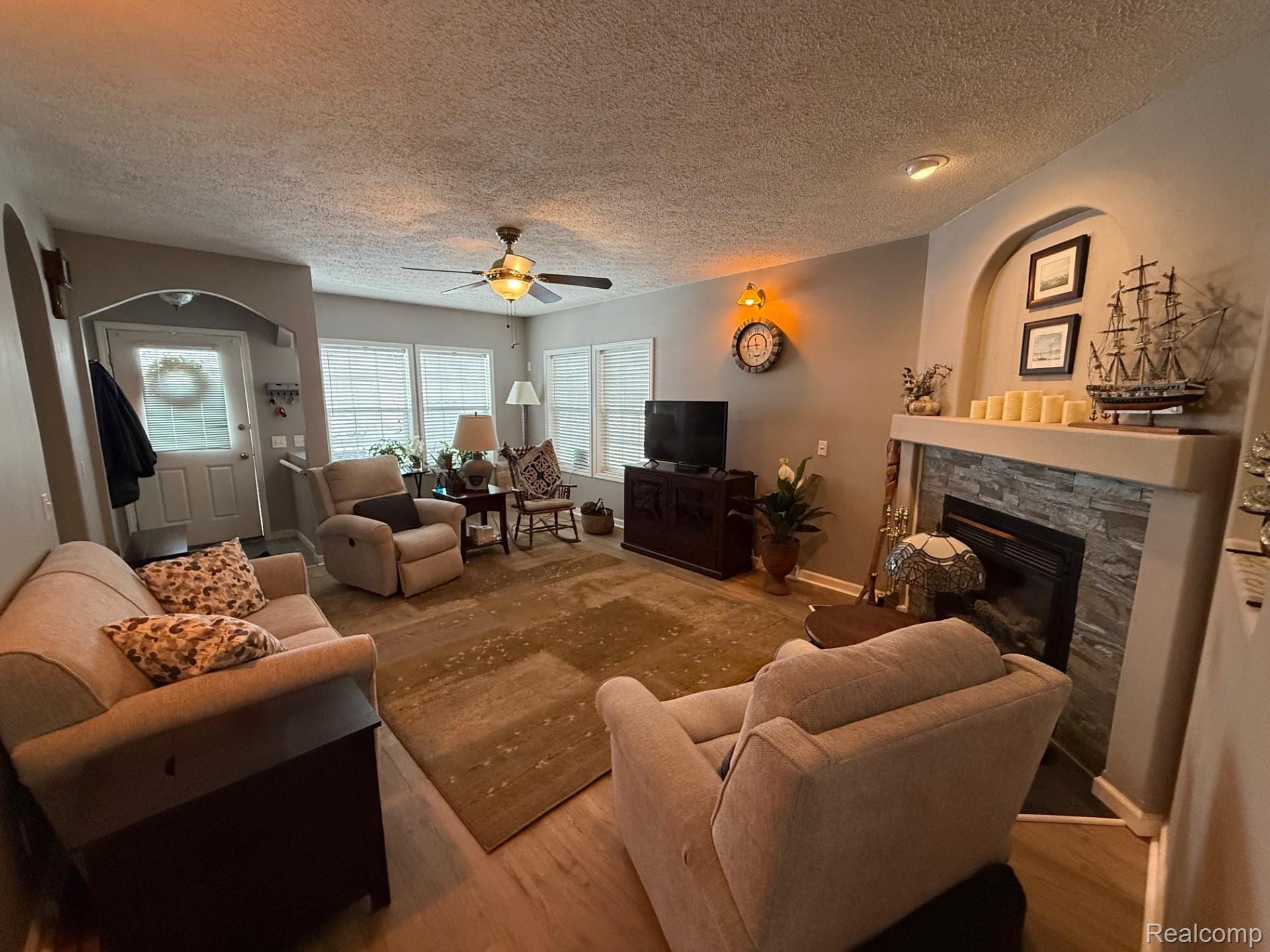 16106 Landcaster Way