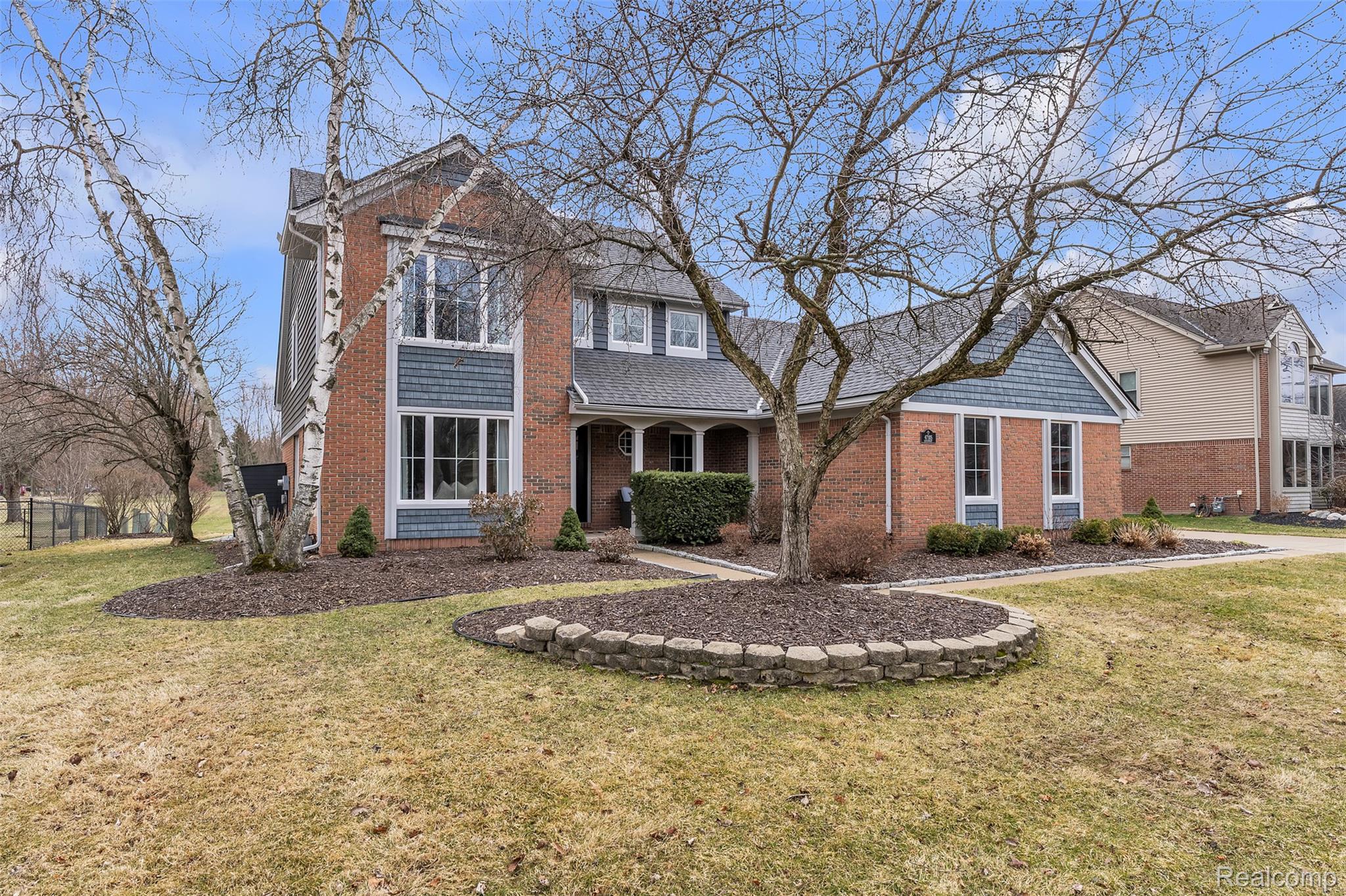 47105 Larchmont Drive