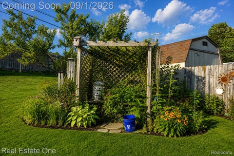 Tiny photo for 206 Broadway, Springfield Charter Township, MI 48350 (MLS # 20261035921)