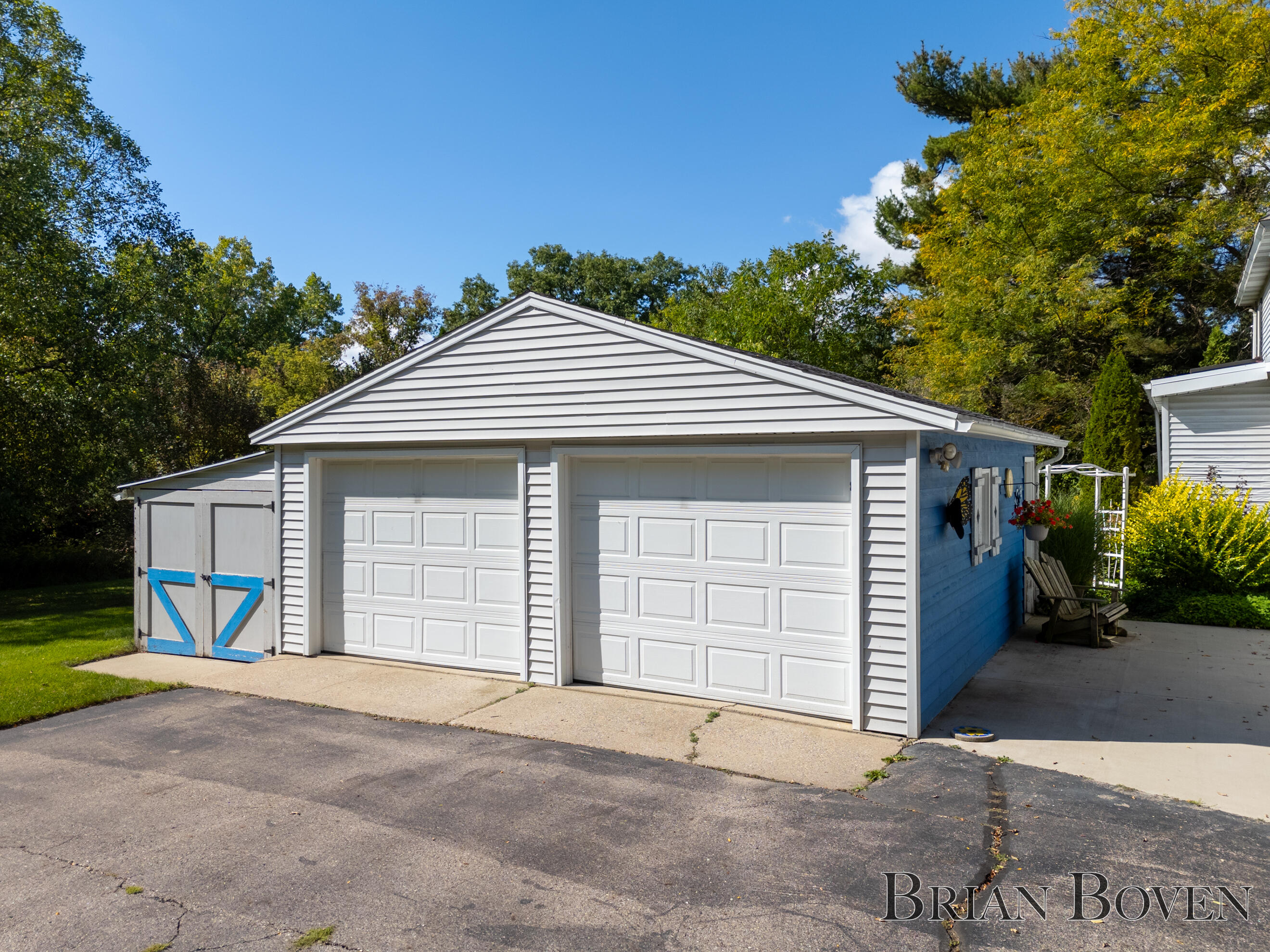 9024 Algoma Avenue NE