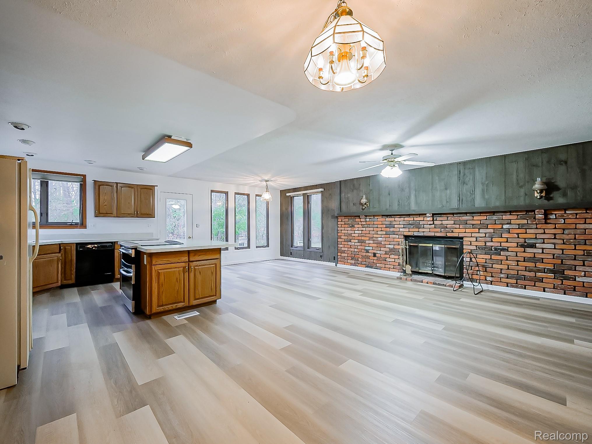 21662 Flanders Street