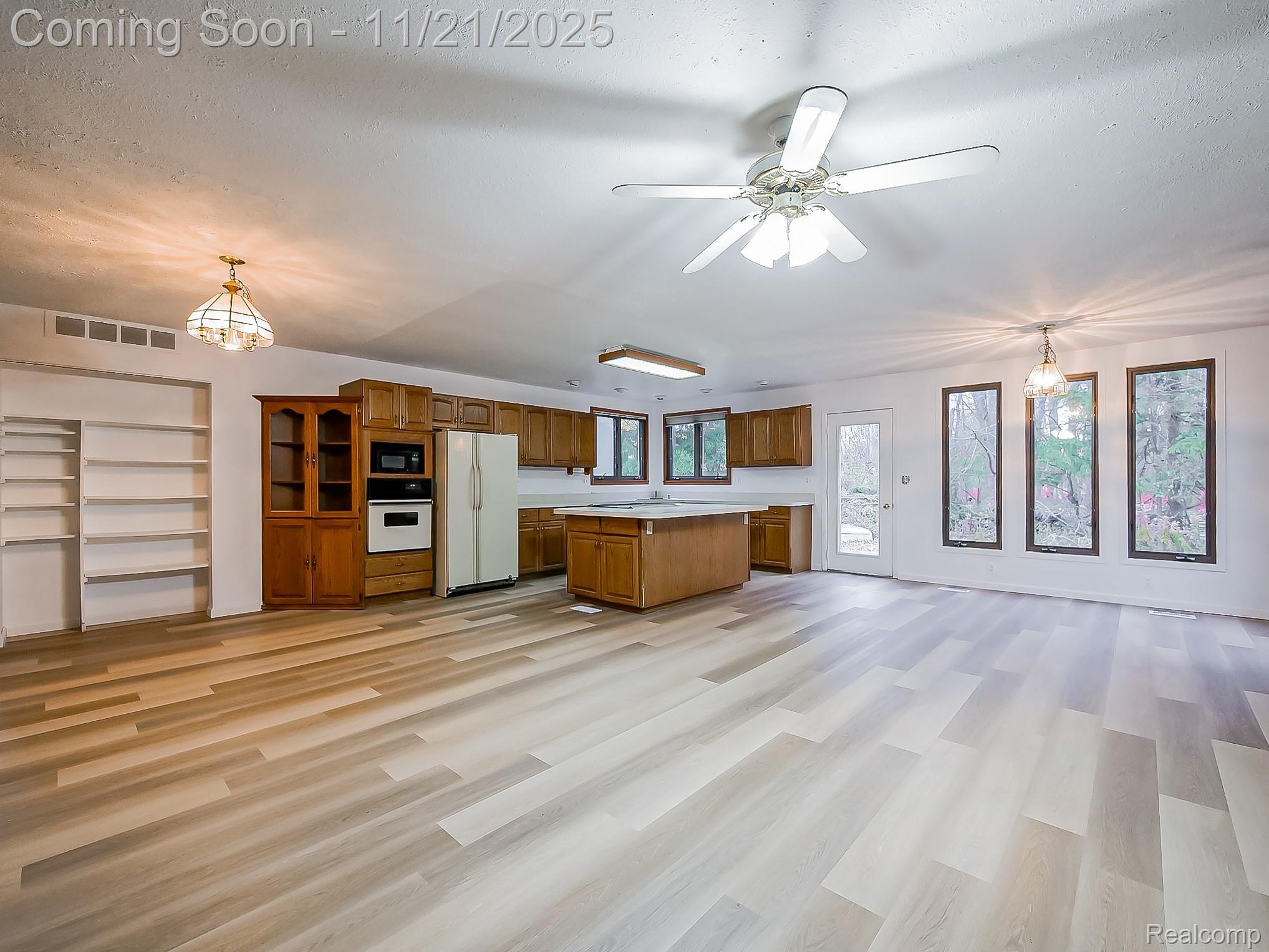 21662 Flanders Street