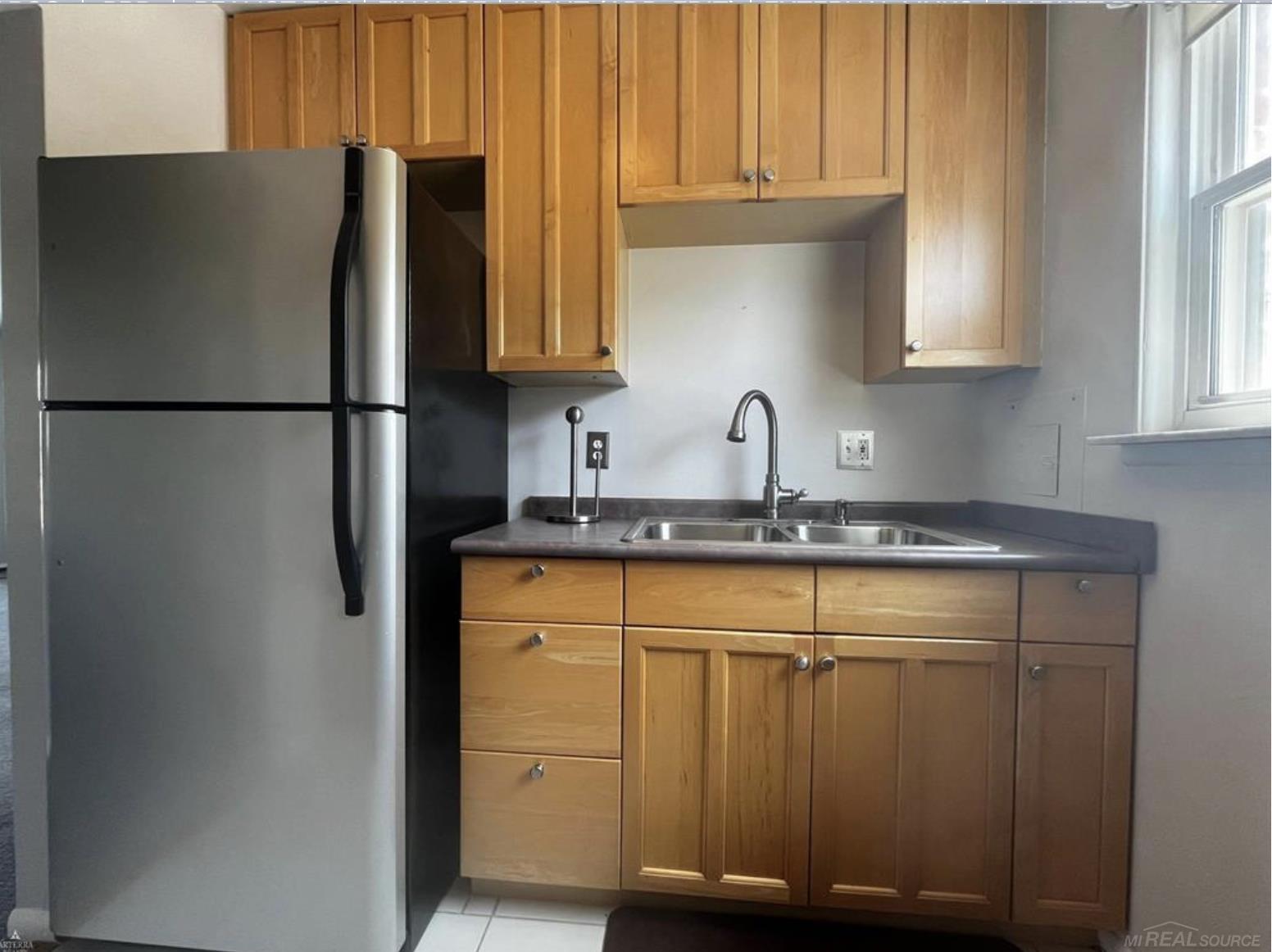 3219 Benjamin Avenue