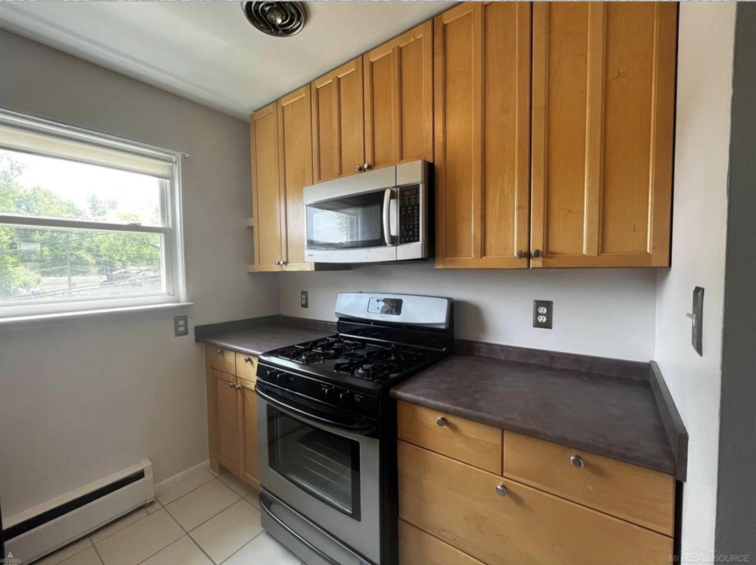 3219 Benjamin Avenue