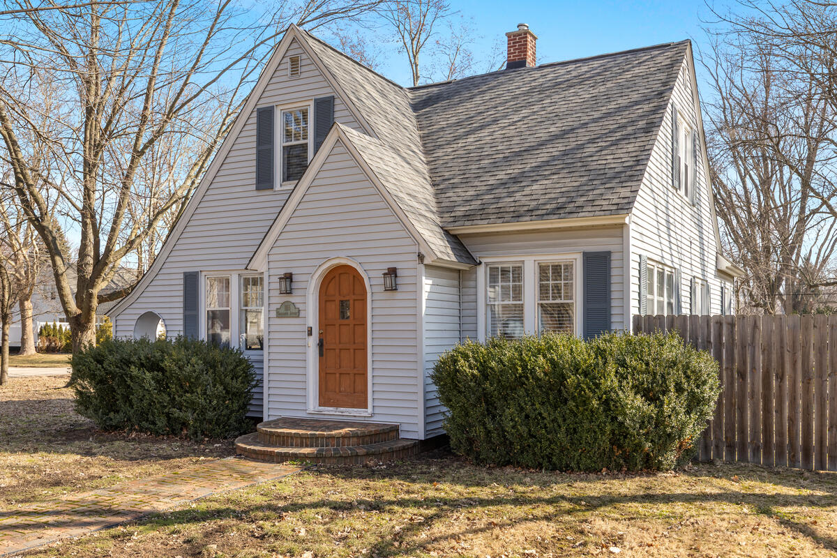 155 Dartmouth Avenue