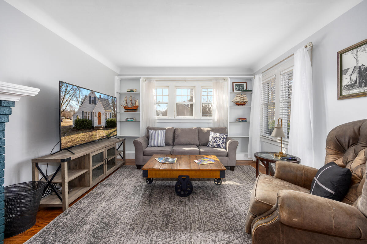 155 Dartmouth Avenue