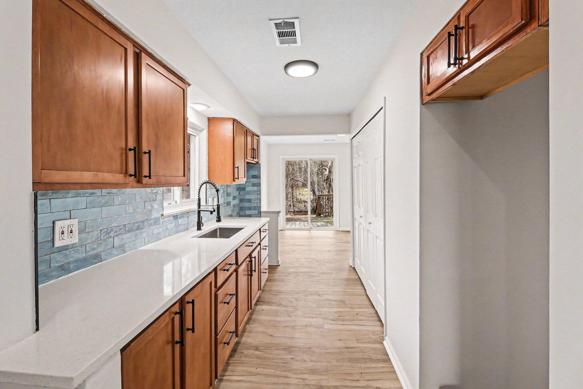 278 E Peterson Drive