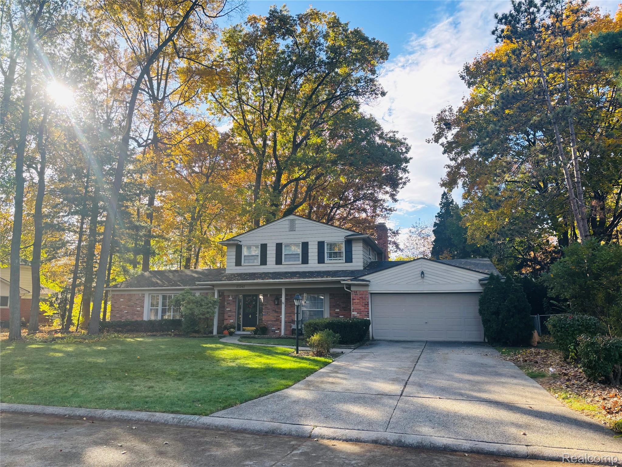 37243 Maple Leaf Court