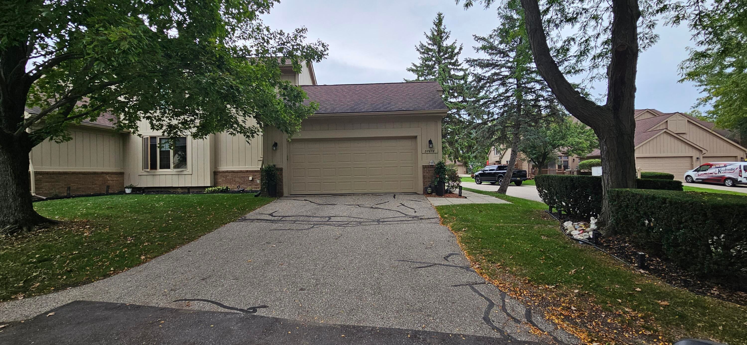 37676 N Laurel Park Drive 70