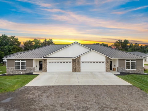 Tiny photo for 245 Auseon Court, Hillsdale City, MI 49242 (MLS # 53026055738)