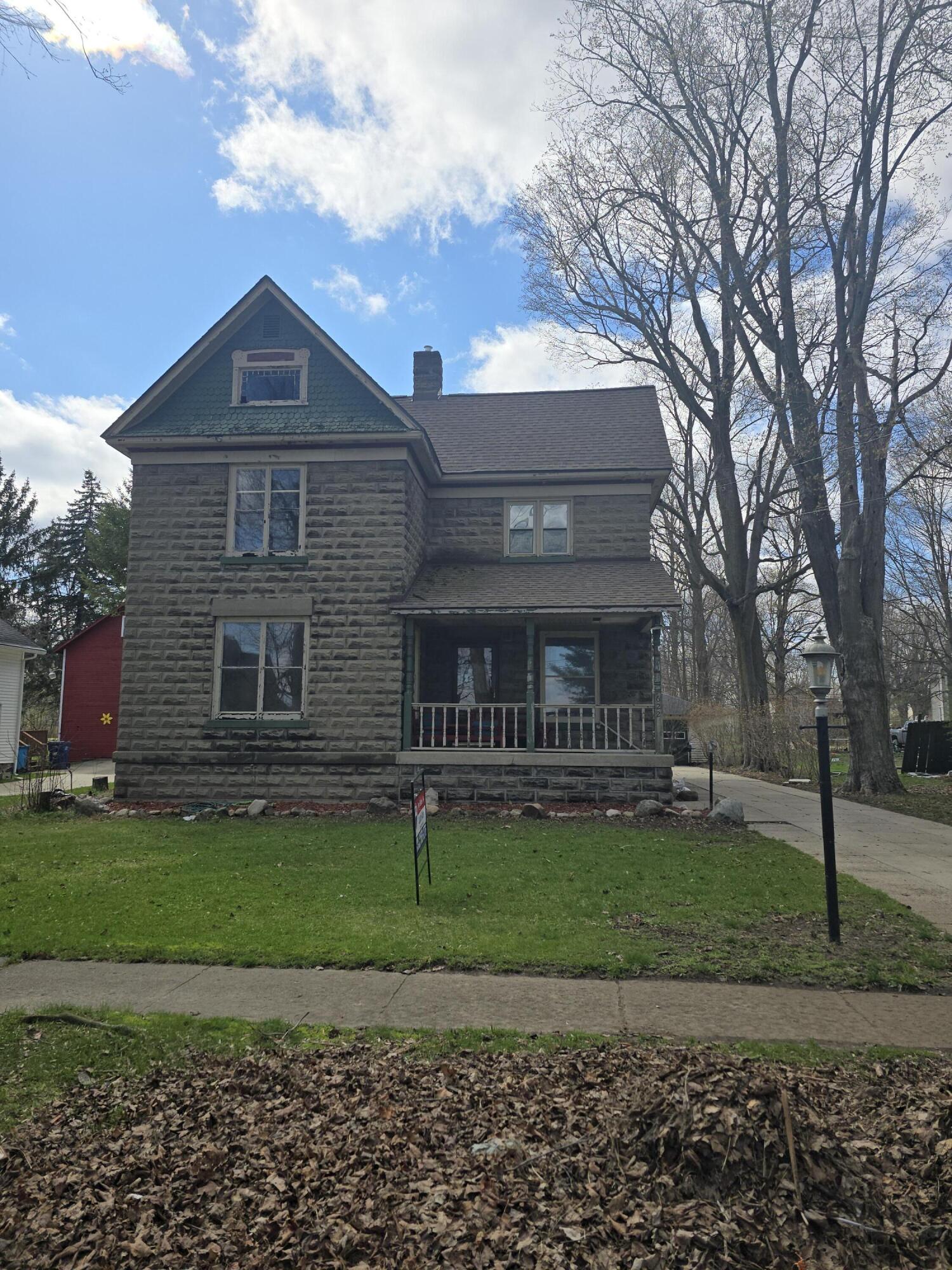 622 Maple Street