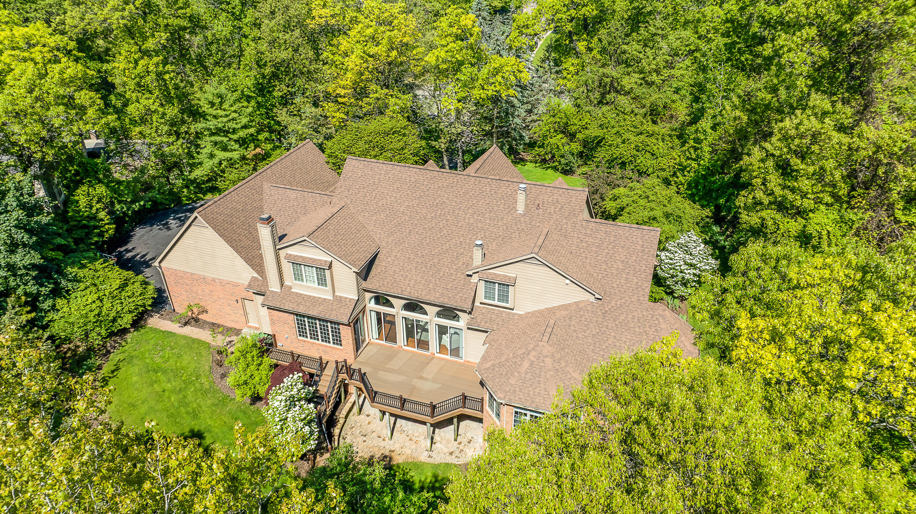 9222 Northpointe Ridge
