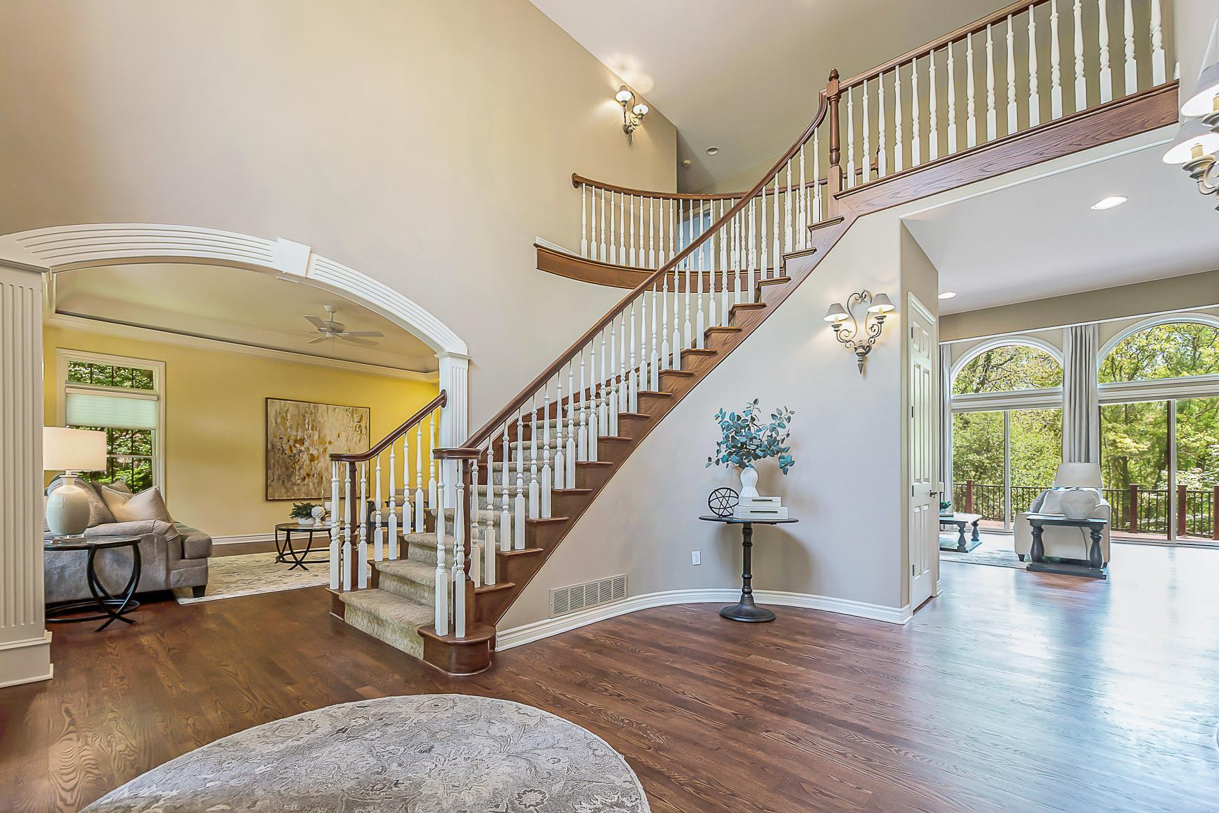 9222 Northpointe Ridge