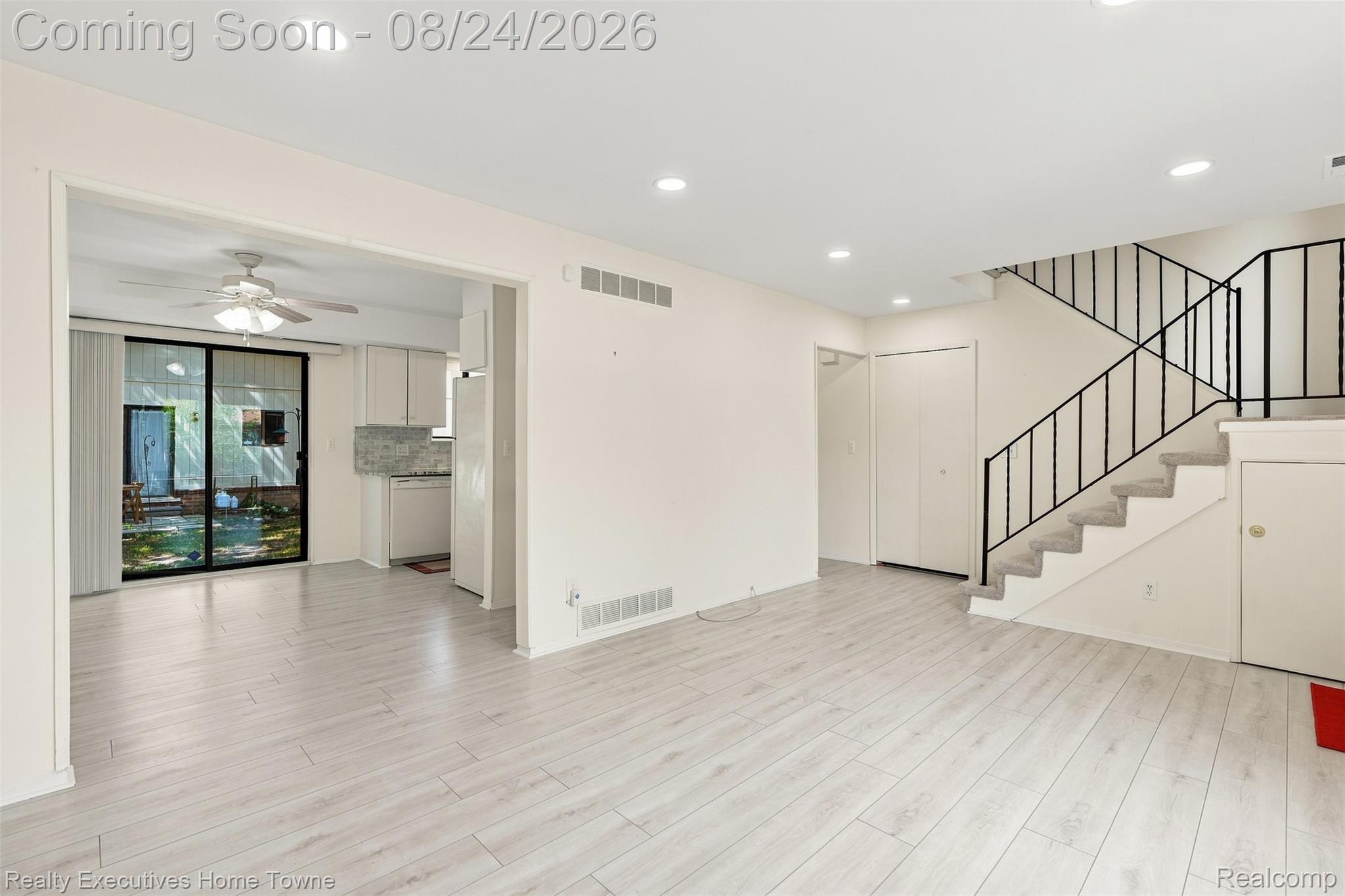 40830 Highpointe Drive 17