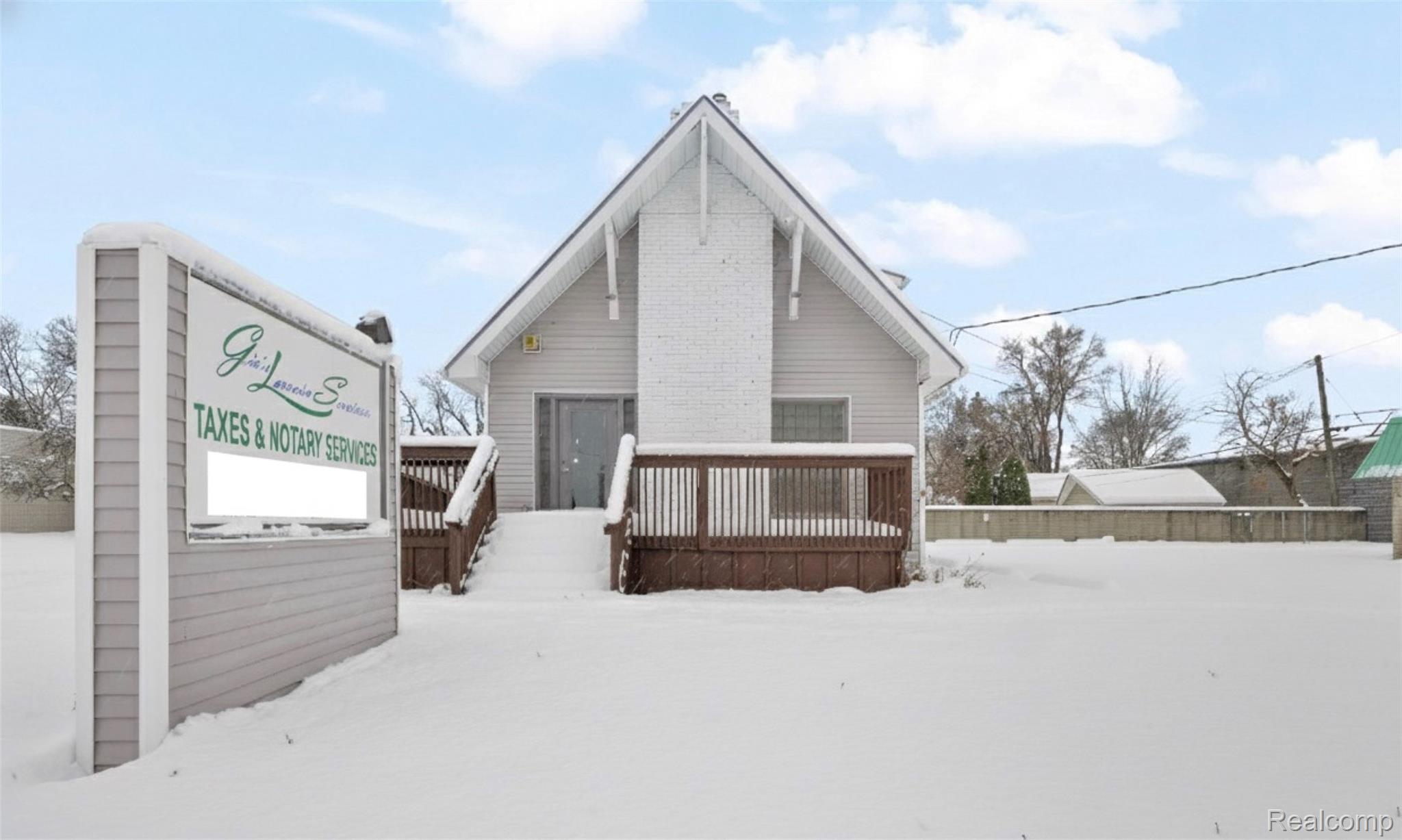 509 Elizabeth Lake Road