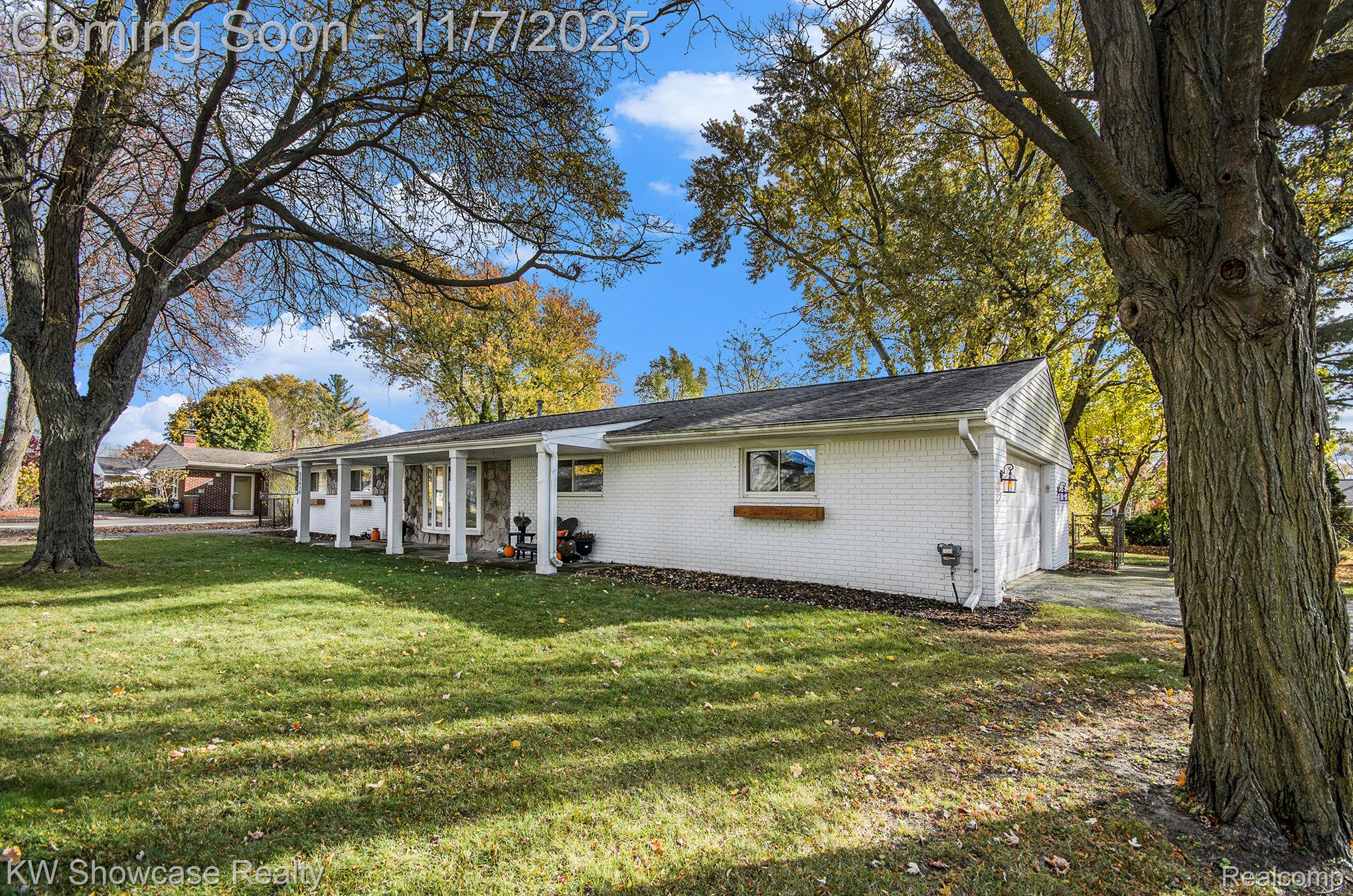 23948 Glen Ridge Court