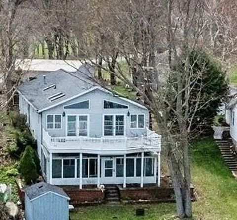 19656 Lakeshore Drive Park Township MI 49093