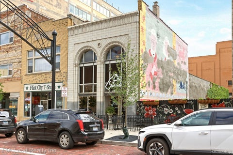 Photo for 635 S Saginaw Street