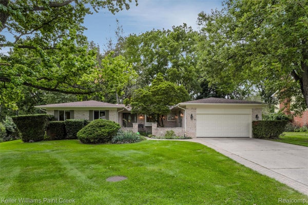 212 CANTERBURY TRAIL DR, ROCHESTER HILLS, MI 48309 - Image 97dc59100b05eee9062eacda368936a8/2180045148