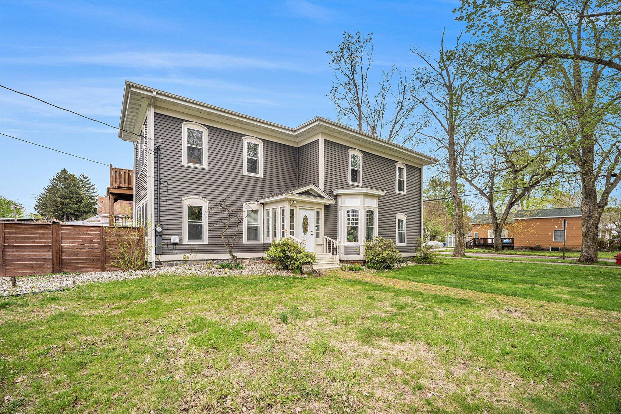 25 S Maple Street