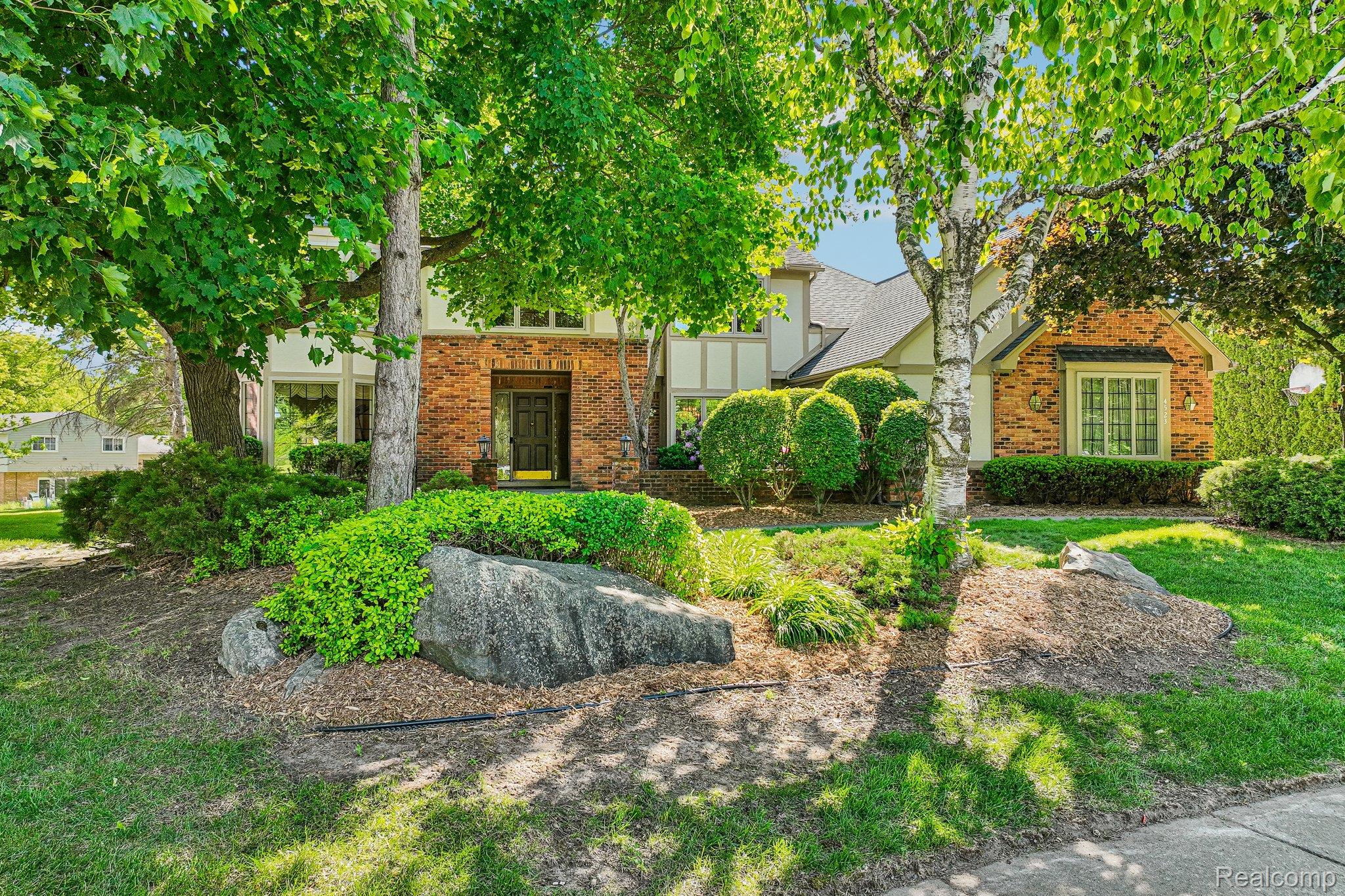 4523 Rivers Edge Drive