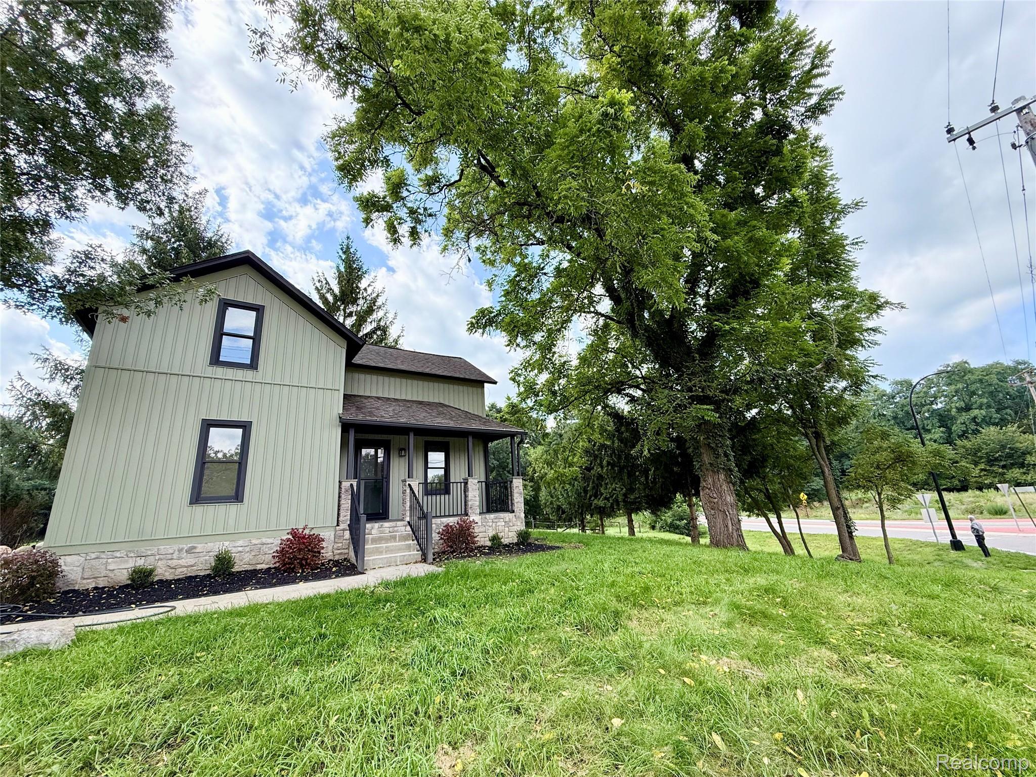 5240 E North Territorial Road