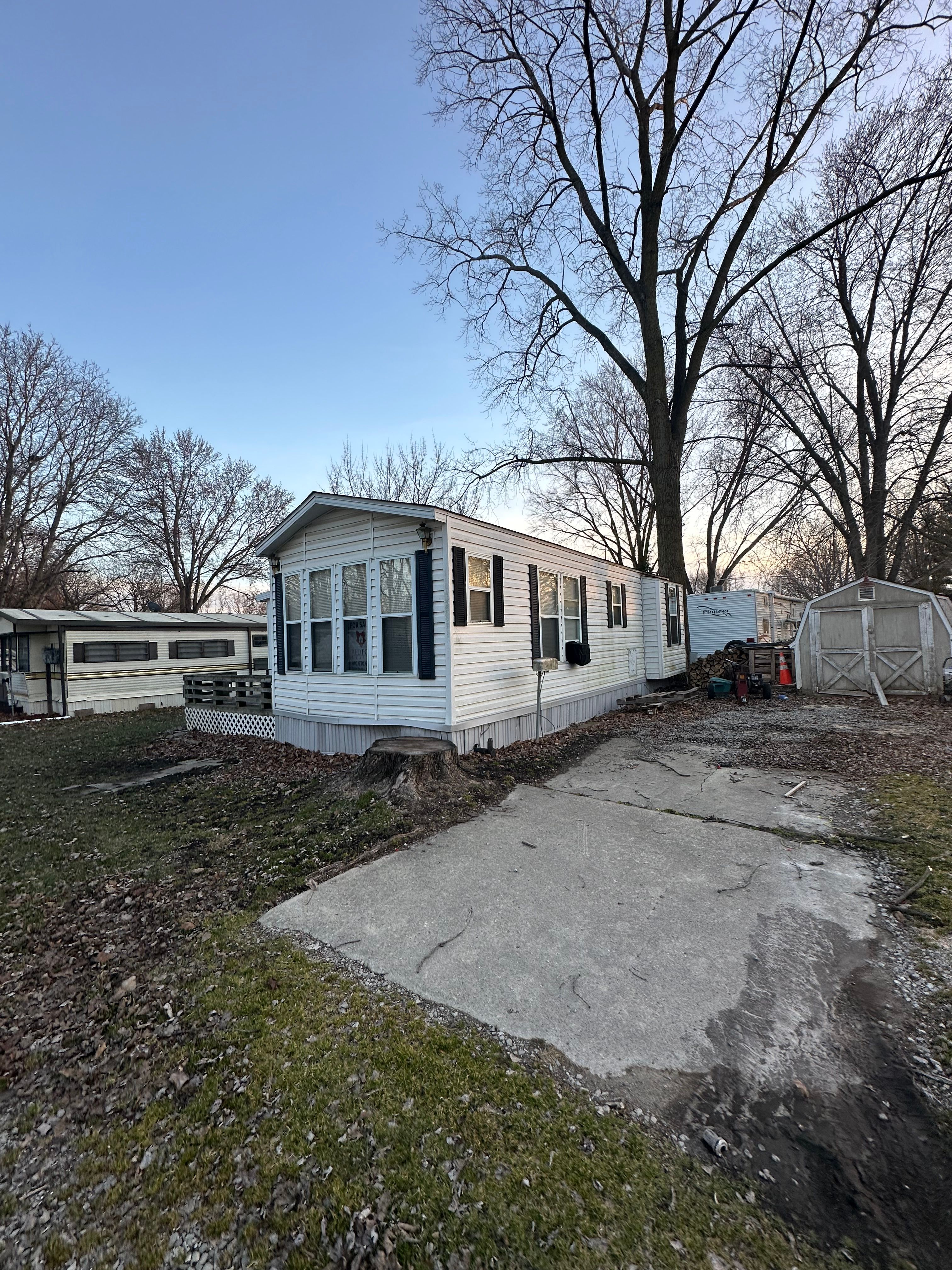 10001 E GOODALL Road 48