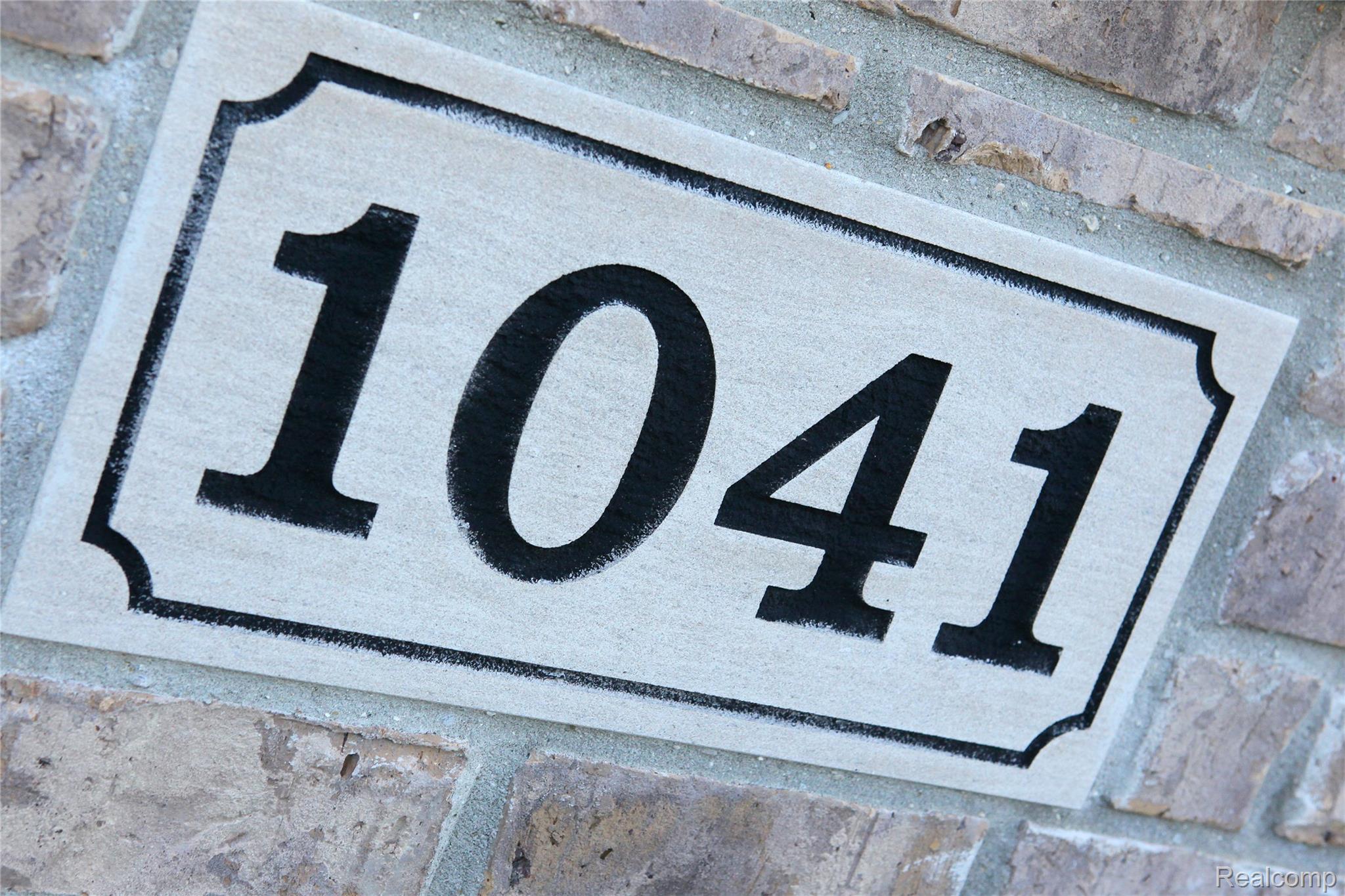 1041 Lancaster Street