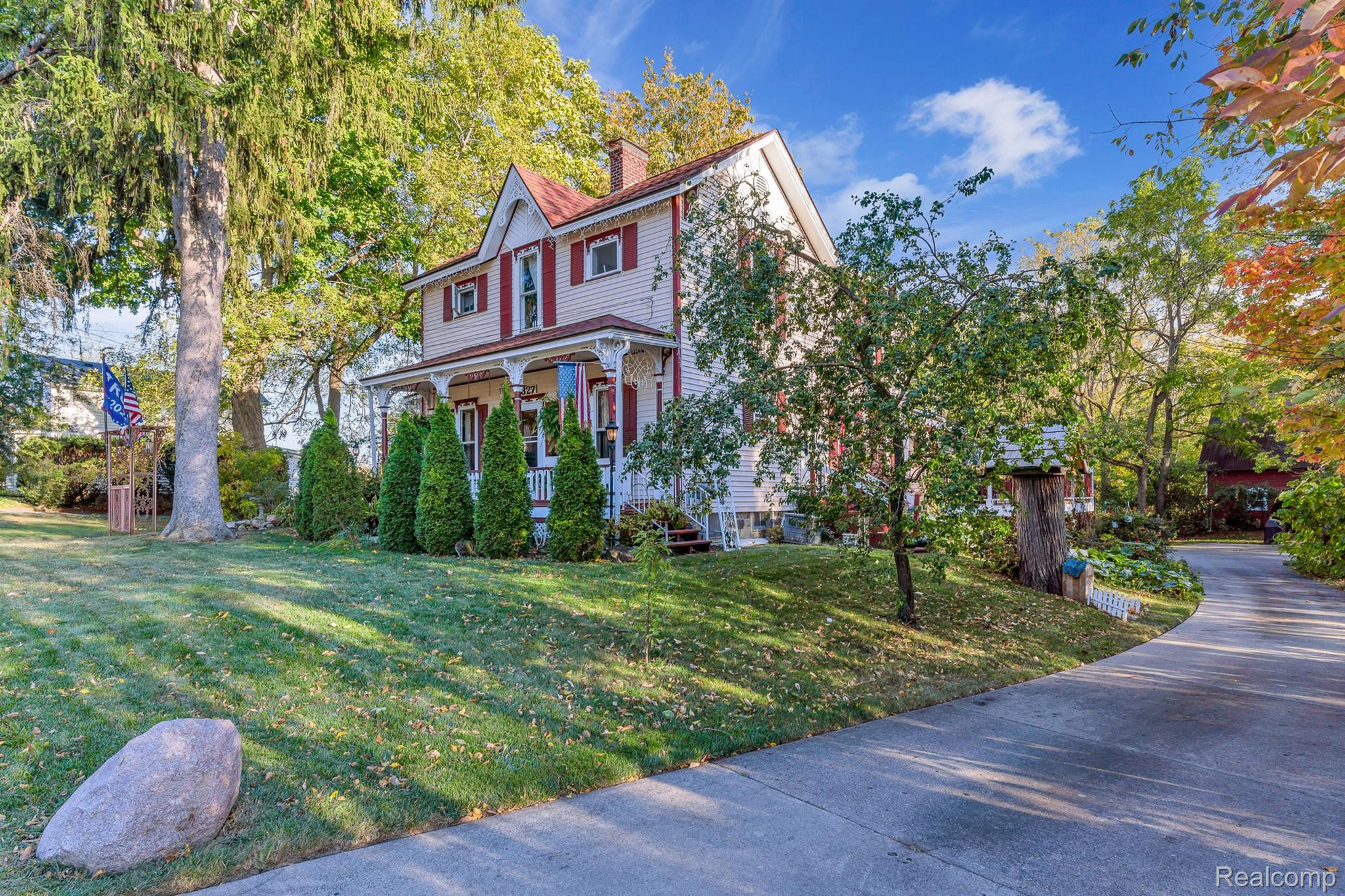 327 Reid Road