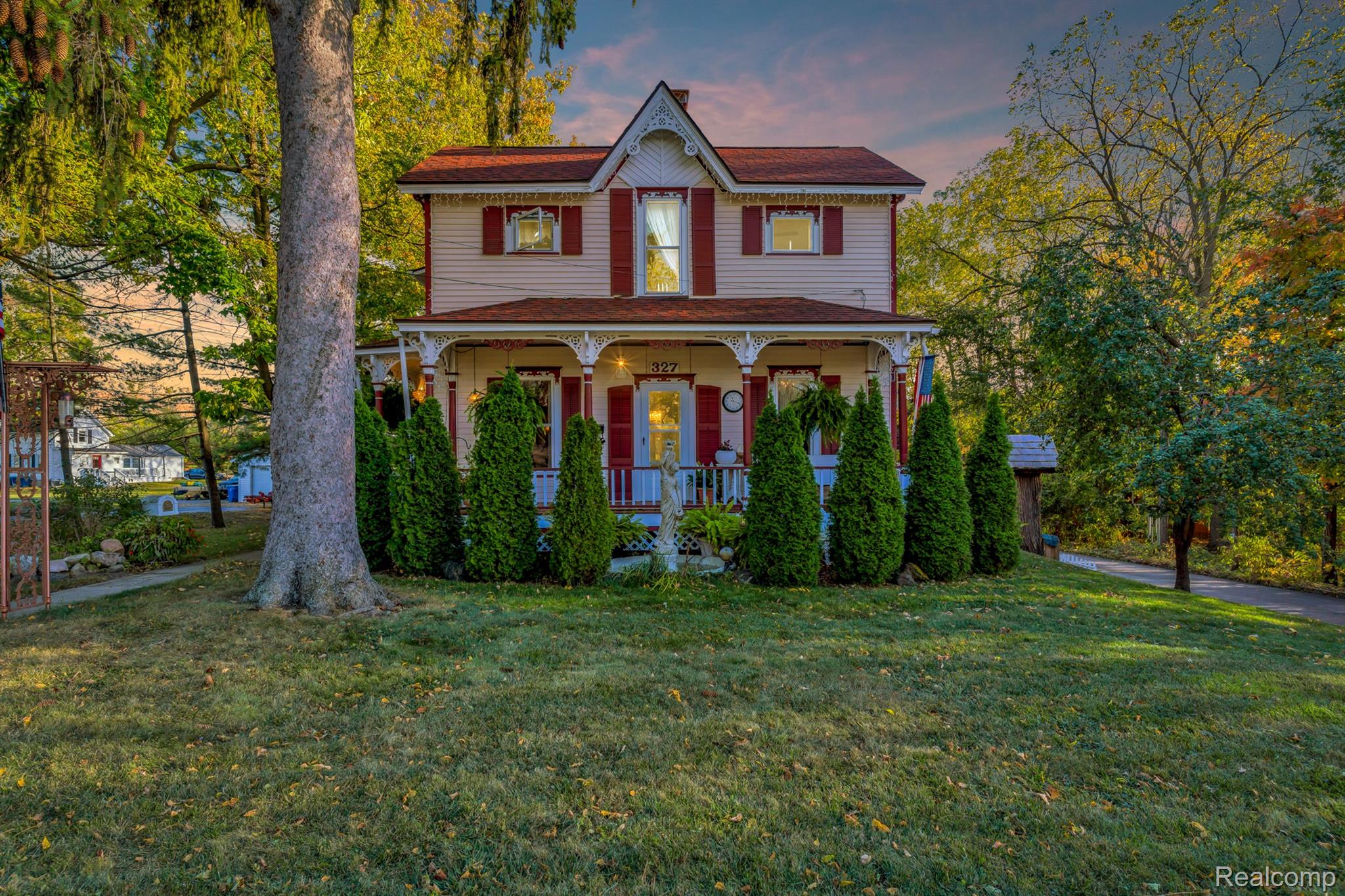 327 Reid Road
