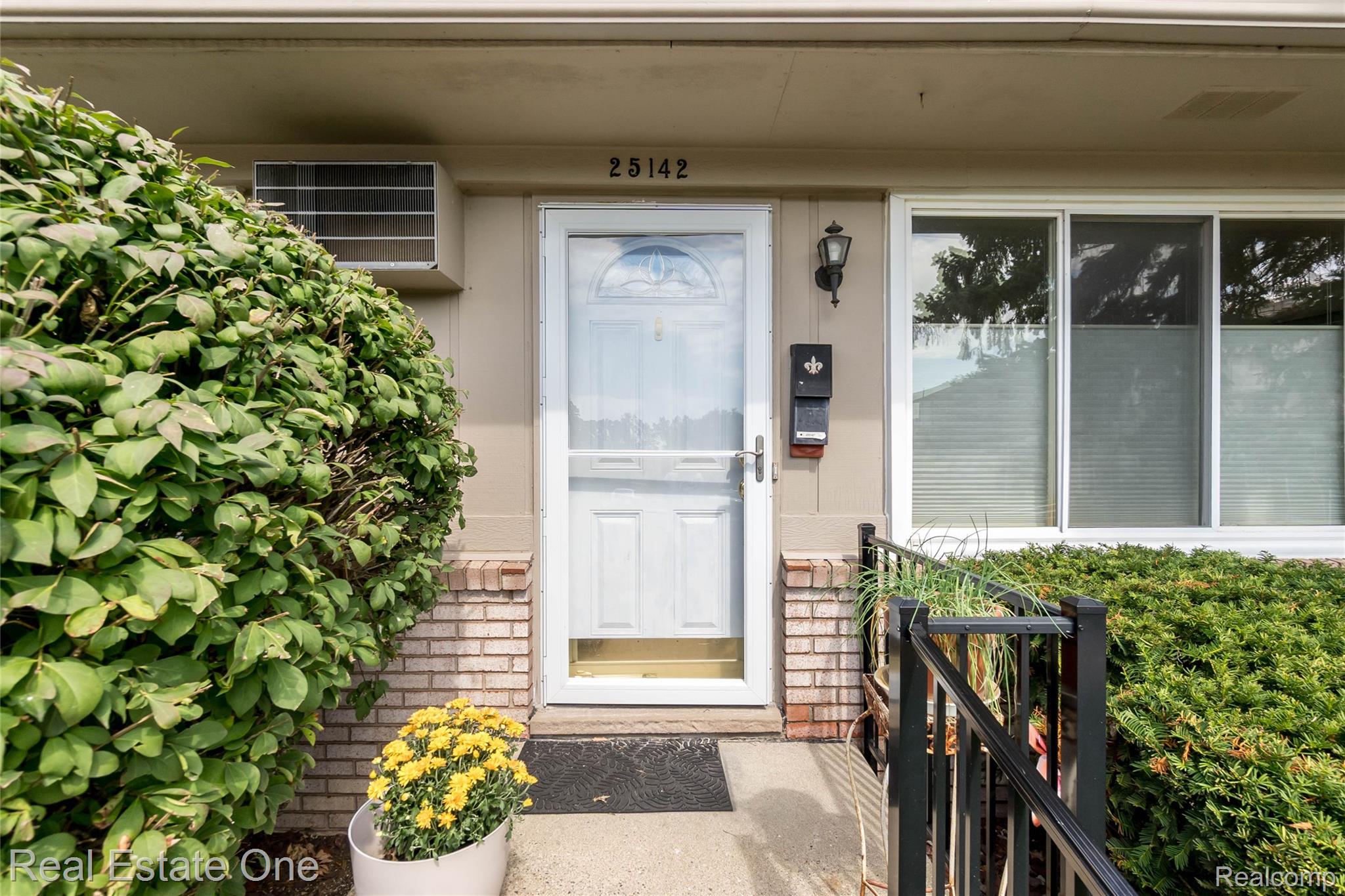 25142 Franklin Terrace 8