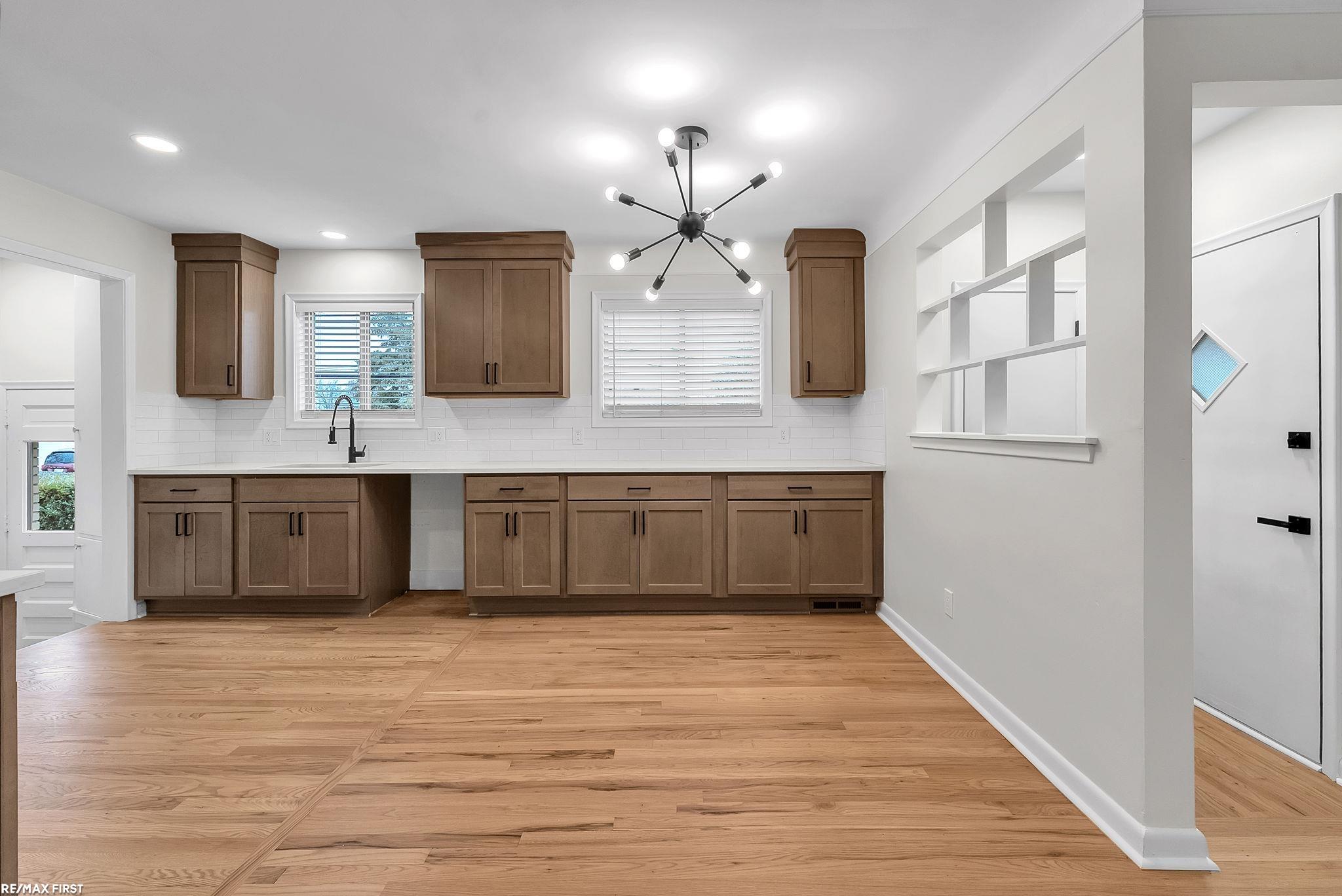 27937 Rockwood Street