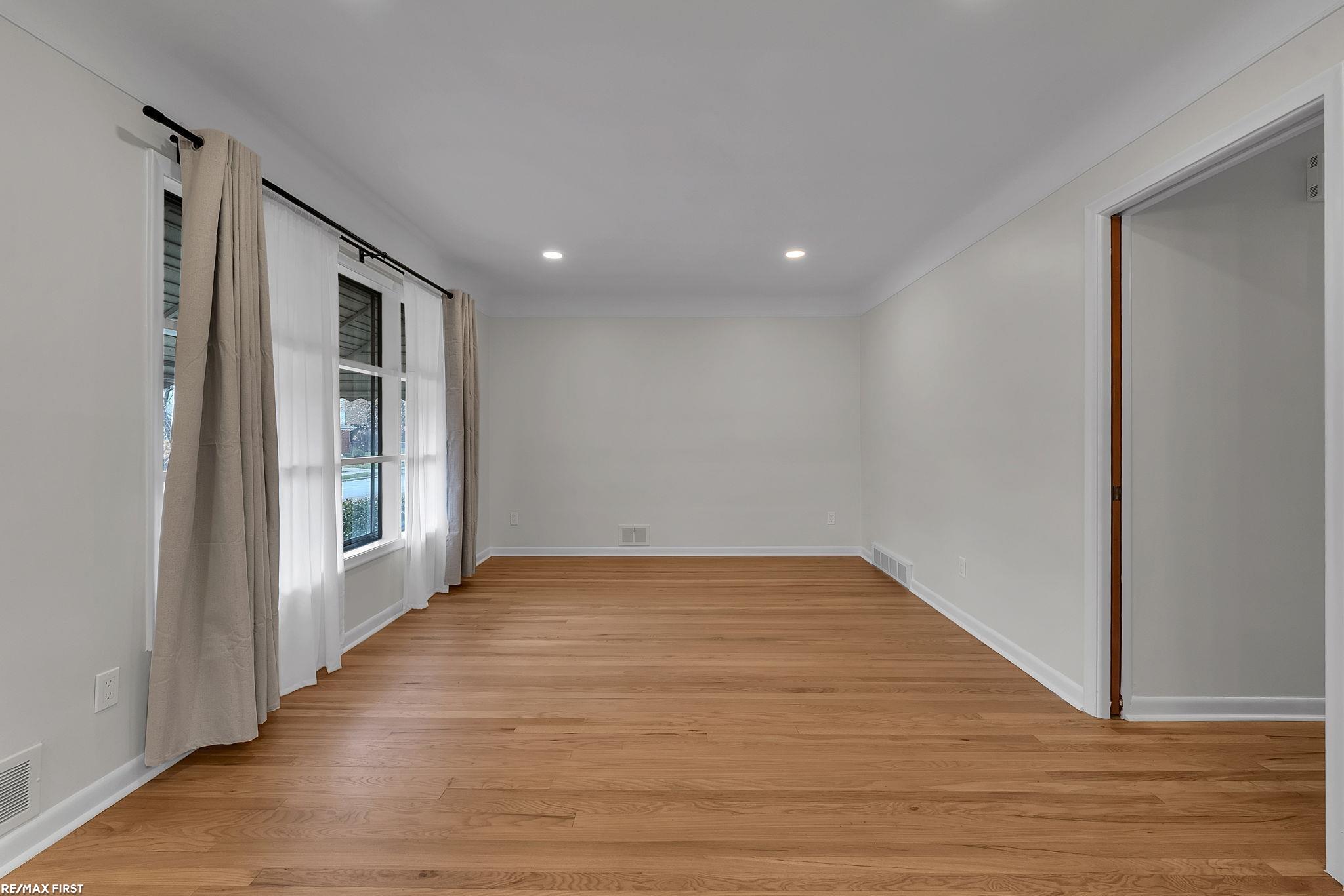 27937 Rockwood Street