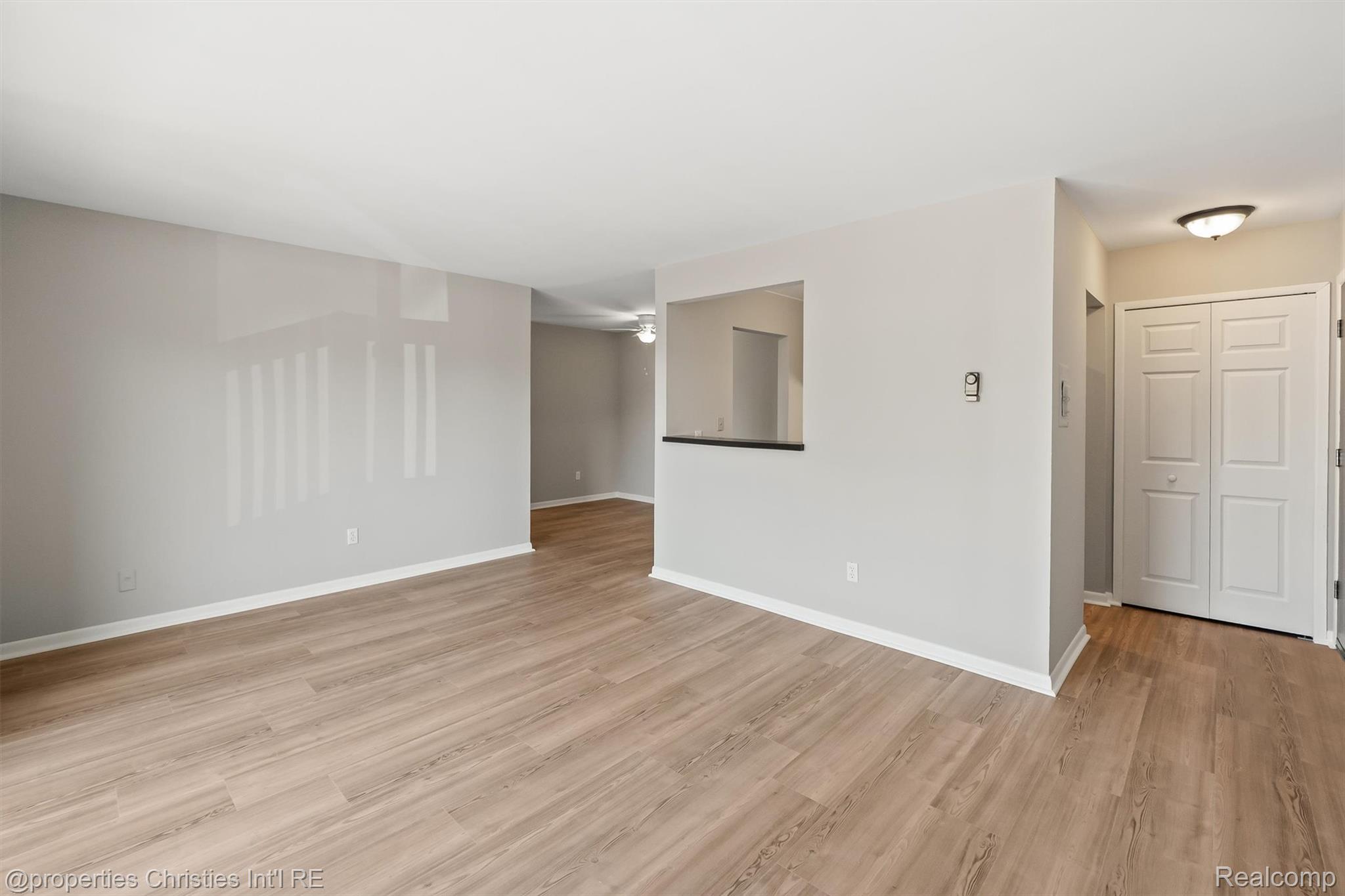 7040 Villa Drive 6