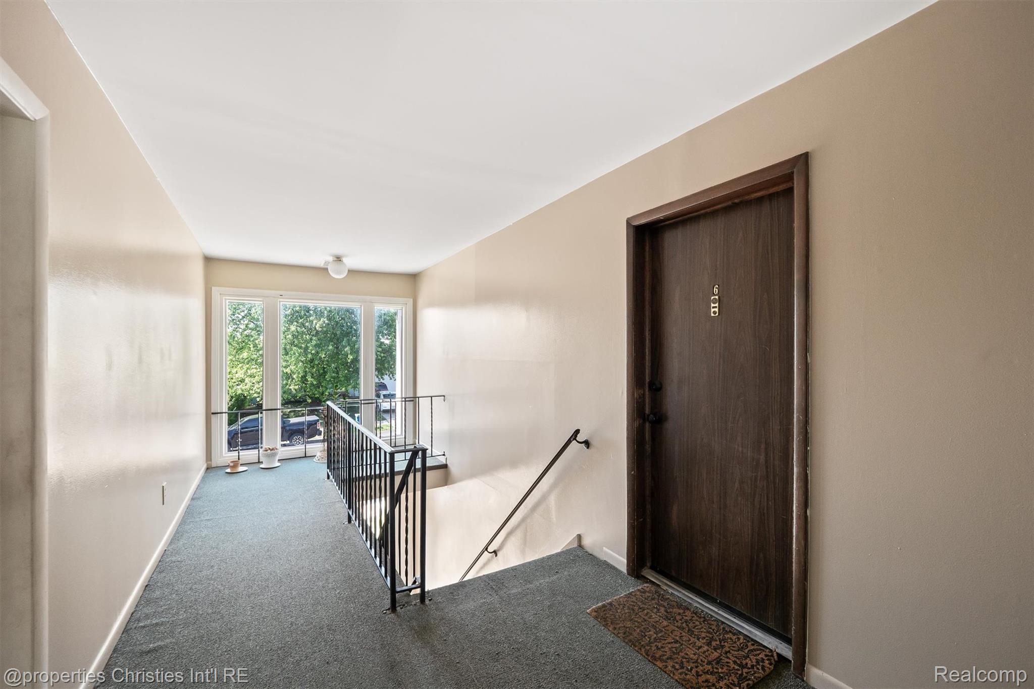 7040 Villa Drive 6