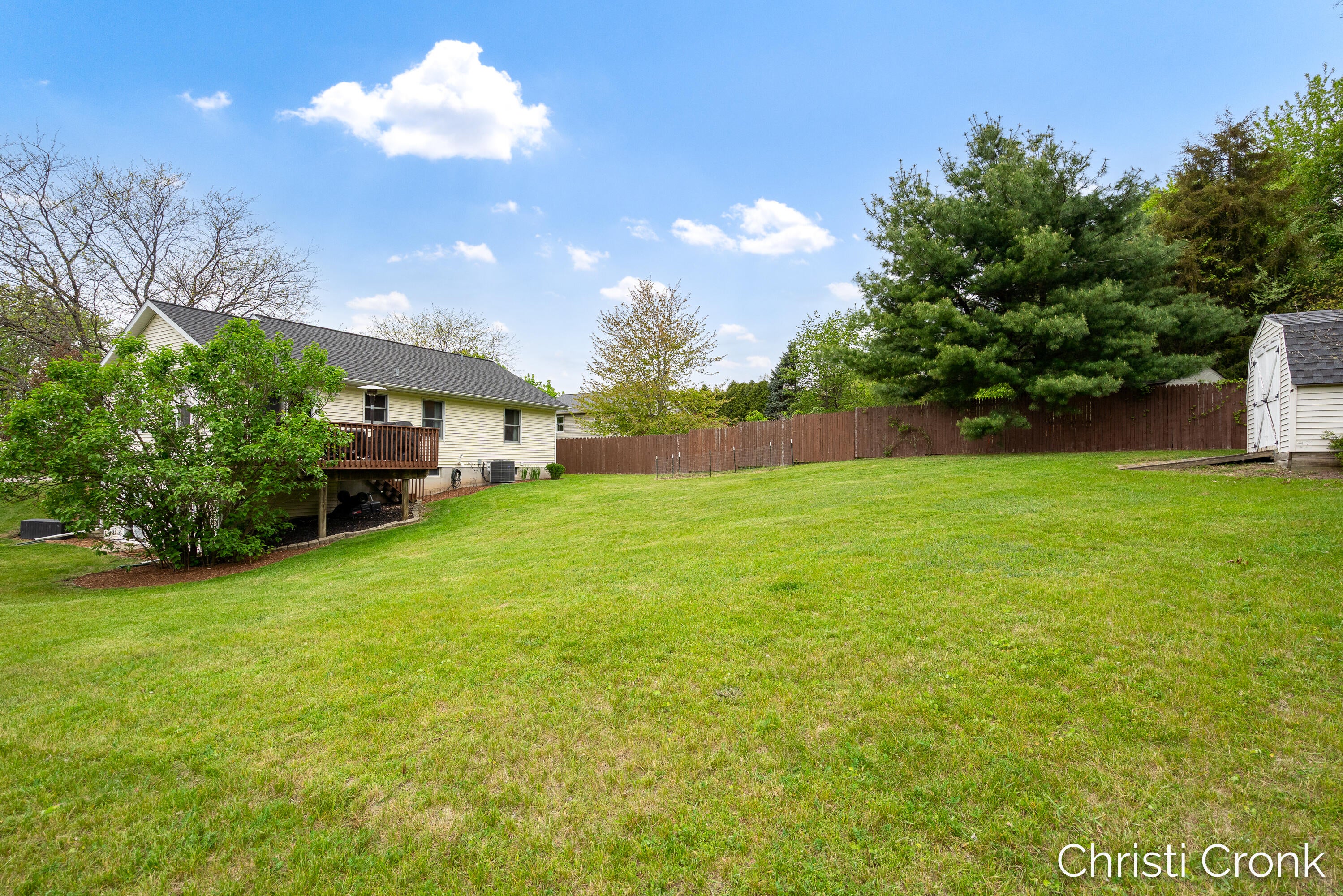 8414 Windstone Drive NE