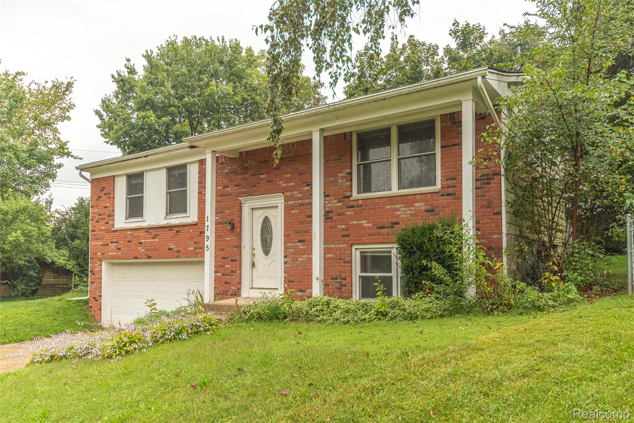 1795 David Court