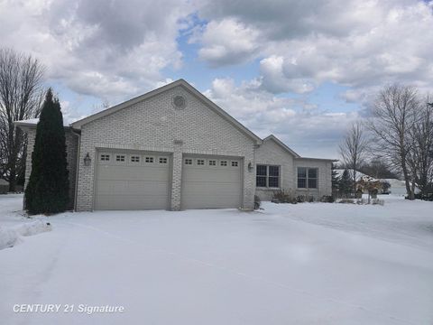 6893 Wild Pine Circle Circle Saginaw Charter Township MI 48603