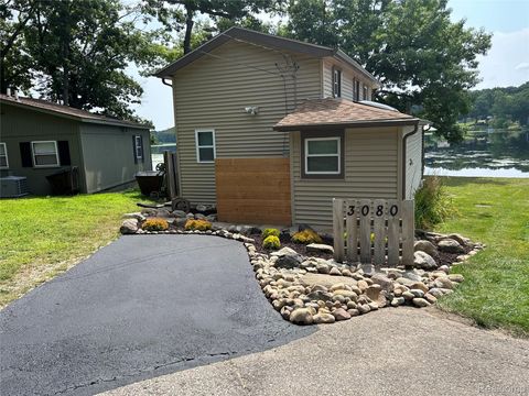 3080 Steeple Hill Road Road White Lake Charter Township MI 48383