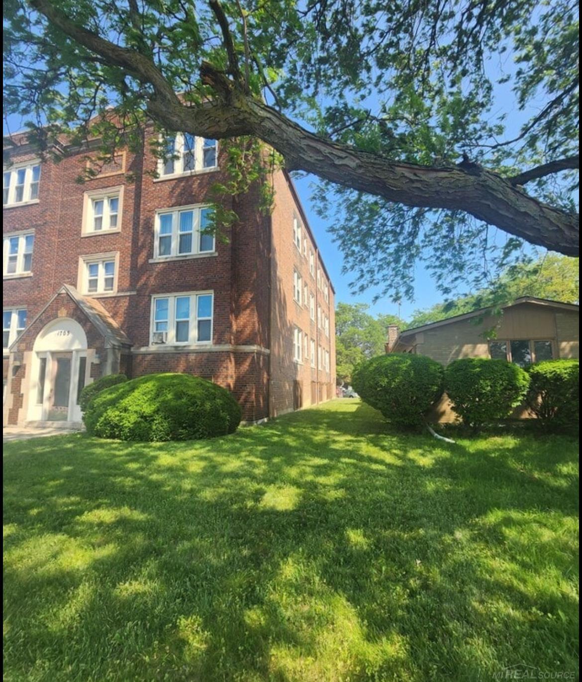 1705 Oakman Boulevard