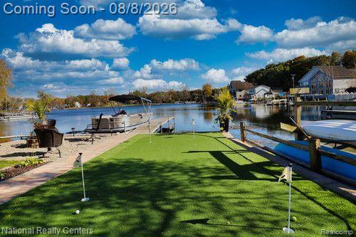 8819 Lagoon