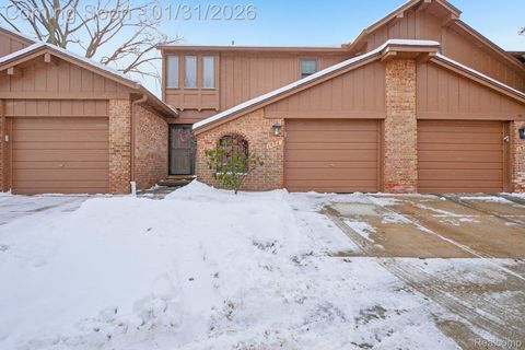 1994 Pondview Court Rochester Hills City MI 48309