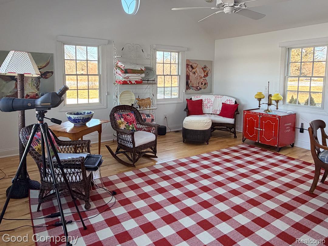 1849 E Pratt Lake Road