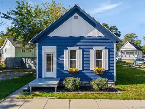 1134 Water Street Port Huron City MI 48060