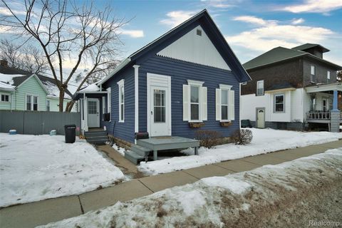 1134 Water Street Port Huron City MI 48060