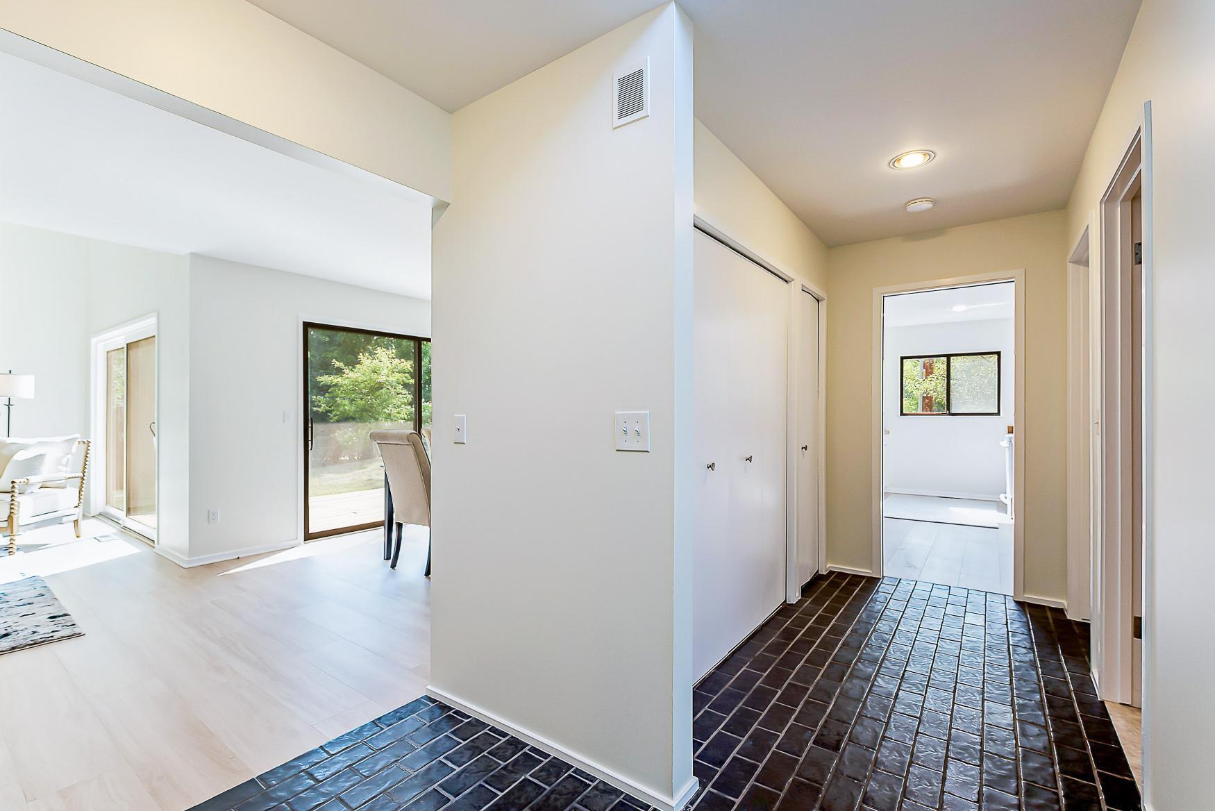 1 Westbury Court